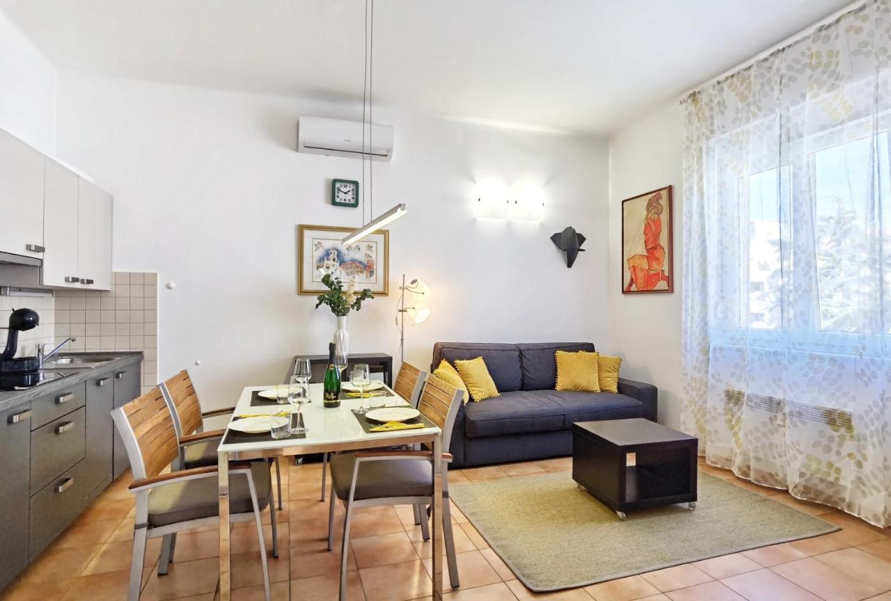City Center Apartment Soldic Split Exterior photo